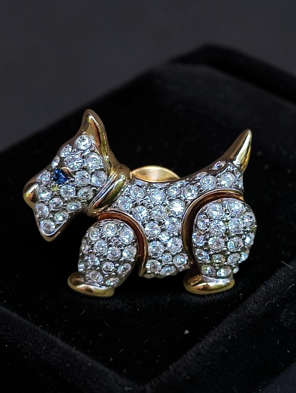 🐕 Vintage Carolee Articulated Crystal Scotty Dog Pin